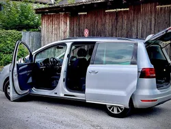 Silber Gebraucht 2016 VW Sharan Comfortline Van / Kleinbus | 16.200 € (Fairer Preis)