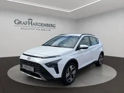 Weiß Gebraucht 2022 Hyundai Bayon Intro Edition SUV | 16.990 €