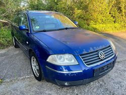 Blau Gebraucht 2003 VW Passat Highline Kombi | 999 € (Superpreis)