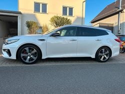 Weiß Gebraucht 2019 Kia Optima Kombi | 25.000 € (Teuer)