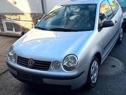 Silber Gebraucht 2003 VW Polo Kleinwagen | 2.350 € (Etwas zu teuer)