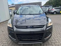 Grau Gebraucht 2015 Ford Kuga Titanium SUV | 7.999 € (Fairer Preis)