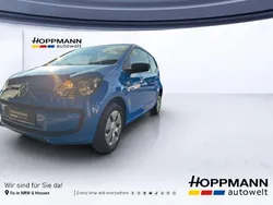 Blau Gebraucht 2015 VW up! take up! Kleinwagen | 7.990 € (Etwas zu teuer)