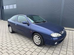 Blau Gebraucht 2002 Renault Mégane Coupé Coupé | 3.000 €