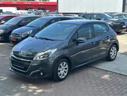Grau Gebraucht 2017 Peugeot 208 Active Kleinwagen | 5.490 € (Fairer Preis)