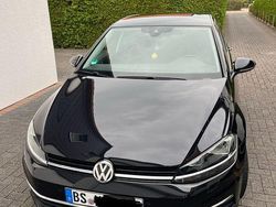 Schwarz Gebraucht 2019 VW Golf VII IQ Drive Limousine | 17.500 € (Guter Preis)