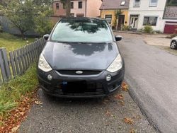 Grau Gebraucht 2006 Ford S-MAX S Van / Kleinbus | 1.300 € (Guter Preis)