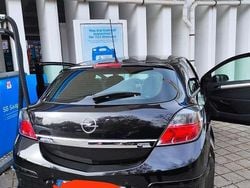 Schwarz Gebraucht 2007 Opel Astra GTC Limousine | 2.100 € (Guter Preis)