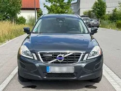 Grau Gebraucht 2011 Volvo XC60 Summum SUV | 8.500 €