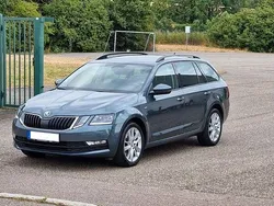 Grau Gebraucht 2018 Skoda Octavia Clever Kombi | 15.600 € (Fairer Preis)