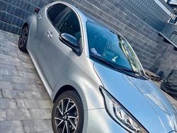 Silber Gebraucht 2022 Toyota Yaris Hybrid Team Kleinwagen | 17.499 € (Guter Preis)