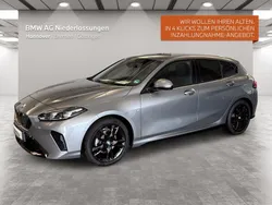 Grau Gebraucht 2024 BMW 120 Shadowline Kleinwagen | 39.800 € (Etwas zu teuer)