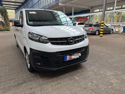 Weiß Gebraucht 2022 Opel Vivaro-e Combi Edition Van | 18.500 €