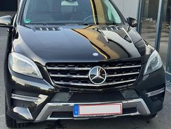 Schwarz Gebraucht 2013 Mercedes ML350 SUV | 29.900 € (Teuer)
