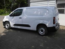 Casabl/arctic/eisweiss/kaolin Gebraucht 2023 Opel Combo Edition Van / Kleinbus | 19.500 € (Etwas zu teuer)