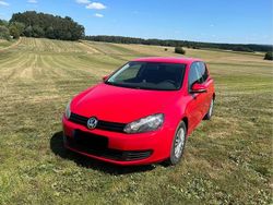 Rot Gebraucht 2009 VW Golf VI Kleinwagen | 4.000 € (Fairer Preis)