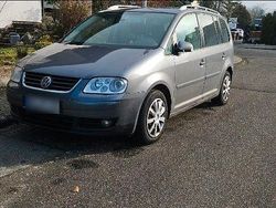 Grau Gebraucht 2006 VW Touran Highline Van / Kleinbus | 2.000 € (Superpreis)