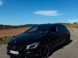 Schwarz Gebraucht 2016 Mercedes CLA45 AMG Shooting Brake AMG Kombi | 24.500 € (Guter Preis)