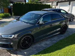 Grau Gebraucht 2018 Audi A3 Comfort Limousine | 15.750 € (Fairer Preis)