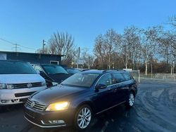 Blau Gebraucht 2012 VW Passat Comfortline Kombi | 4.499 € (Guter Preis)