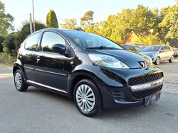 Schwarz Gebraucht 2009 Peugeot 107 Filou Kleinwagen | 3.490 € (Fairer Preis)