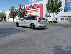 Silber Gebraucht 2019 Volvo V60 R-Design Kombi | 22.999 € (Fairer Preis)