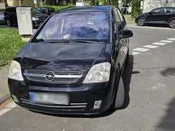 Schwarz Gebraucht 2005 Opel Meriva Van / Kleinbus | 1.850 € (Fairer Preis)