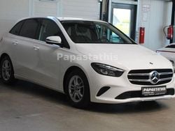 Weiß Gebraucht 2019 Mercedes B180 Style Van / Kleinbus | 20.990 € (Guter Preis)