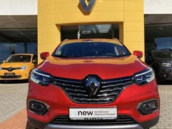 Dezir rot metallic (rot) Gebraucht 2022 Renault Kadjar Techno SUV | 23.998 € (Etwas zu teuer)