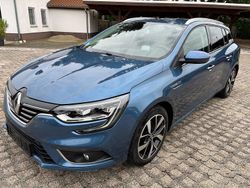 Blau Gebraucht 2018 Renault Mégane GrandTour Bose Edition Kombi | 13.800 € (Fairer Preis)