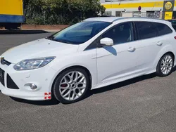 Weiß Gebraucht 2014 Ford Focus Titanium Kombi | 4.590 € (Guter Preis)