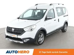 Weiß Gebraucht 2019 Dacia Dokker Stepway Van | 16.890 € (Teuer)