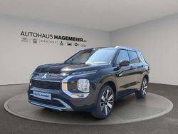 Kristallschwarz premiummetal Gebraucht 2025 Mitsubishi Outlander P-HEV Top Kombi | 46.990 €