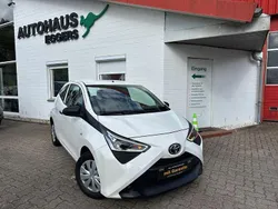 Weiß Gebraucht 2019 Toyota Aygo Kleinwagen | 7.890 € (Fairer Preis)