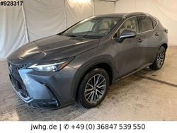 Grau Gebraucht 2022 Lexus NX450h+ Executive Line SUV | 39.480 € (Fairer Preis)