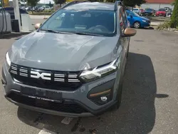 Städtisches grau Neu 2024 Dacia Jogger Extreme Van / Kleinbus | 22.900 € (Fairer Preis)