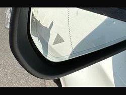 Weiß Gebraucht 2019 Mercedes C200 AMG line Kombi | 17.100 € (Teuer)