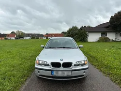 Grau Gebraucht 2002 BMW 318 Limousine | 2.690 € (Guter Preis)