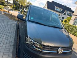 Grau Gebraucht 2019 VW T6.1 Van | 25.000 € (Etwas zu teuer)