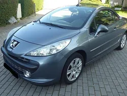 Grau Gebraucht 2009 Peugeot 207 CC Sport Cabrio | 2.490 € (Superpreis)