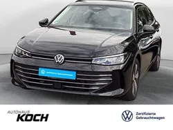 Grenadillschwarz metallic Gebraucht 2024 VW Passat Business Kombi | 39.460 €