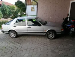 Silber Gebraucht 1987 Saab 9000 Limousine | 6.500 €