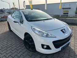 Weiß Gebraucht 2010 Peugeot 207 CC Platinum Cabrio | 5.999 € (Fairer Preis)