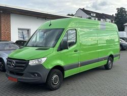 Gruen (metallic) Gebraucht 2019 Mercedes Sprinter Van | 21.880 € (Superpreis)