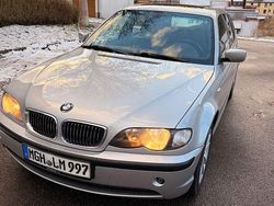 Silber Gebraucht 2005 BMW 318 Kombi | 2.700 € (Fairer Preis)