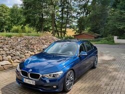 Blau Gebraucht 2016 BMW 325 Limousine | 15.800 € (Fairer Preis)
