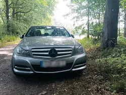 Silber Gebraucht 2011 Mercedes C250 Avantgarde Limousine | 9.999 € (Fairer Preis)