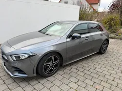 Grau Gebraucht 2020 Mercedes A200 AMG line Limousine | 26.000 € (Fairer Preis)
