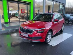 Red (metallic) Gebraucht 2020 Skoda Kamiq Style SUV | 20.880 € (Fairer Preis)