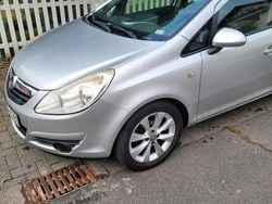 Silber Gebraucht 2008 Opel Corsa Edition Kleinwagen | 1.800 € (Guter Preis)